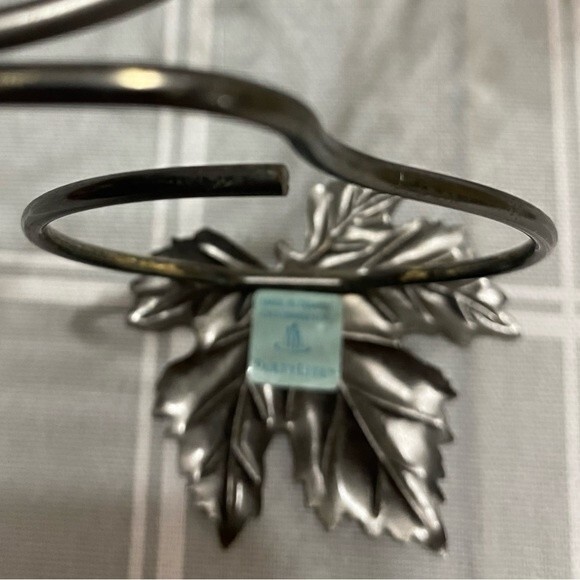 PartyLite Pair Grape Leaf Wall Sconces Candle Holder Frosted Glass Votives P7751 - Picture 4 of 9